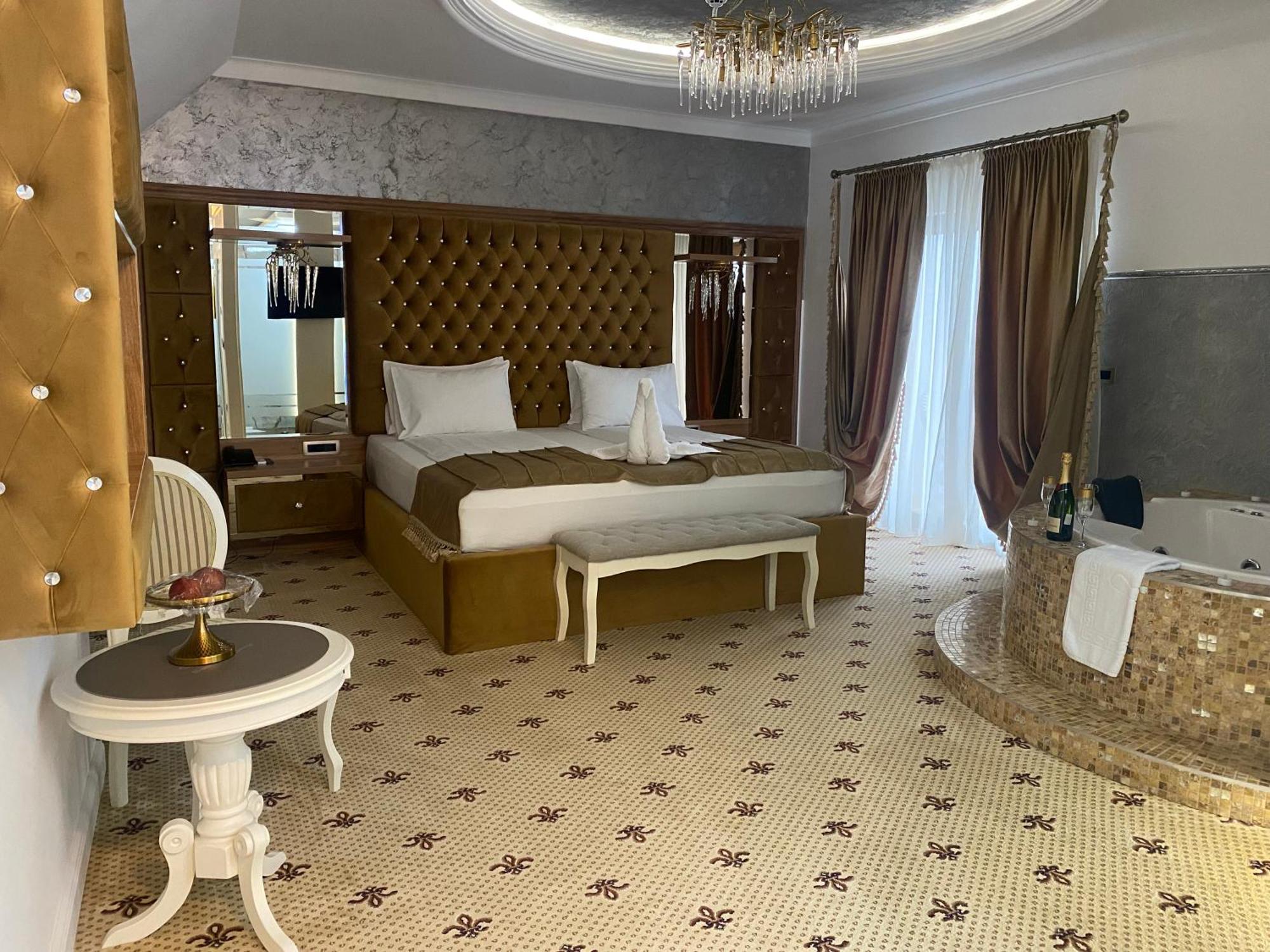 Vila Imperial One Luxury Boutique Hotel Făgăraş Εξωτερικό φωτογραφία